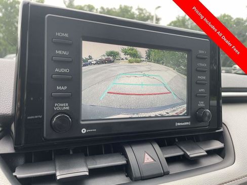 Used 2020 Toyota RAV4 XLE AWD/4WD image 31