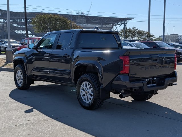 Used 2026 Toyota Tacoma SR5 AWD/4WD image 8