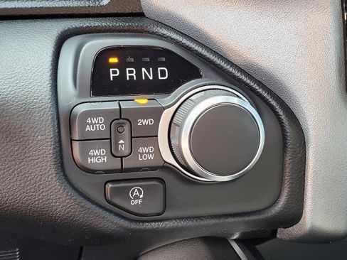 Used 2025 RAM 1500 Big Horn AWD/4WD image 14