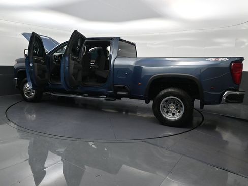 Used 2026 Chevrolet Silverado 3500 LT AWD/4WD image 38
