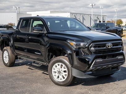 New 2025 Toyota Tacoma SR5