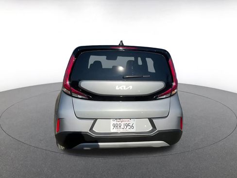Used 2025 Kia Soul LX w/ LX Technology Package image 12