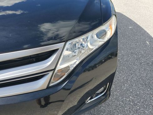 Used 2014 Toyota Venza LE image 16