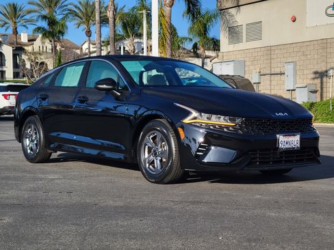 Used 2022 Kia K5 LXS image 1