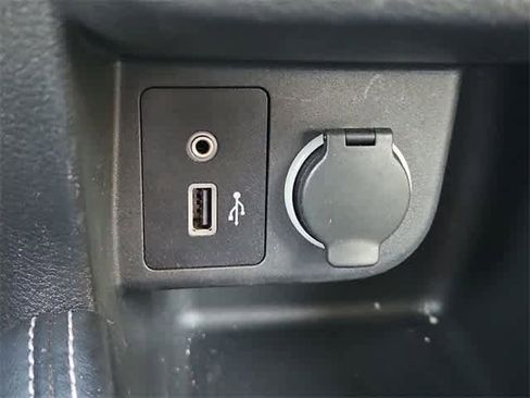 Used 2020 Nissan Kicks SR w/ SR Premium Package image 30