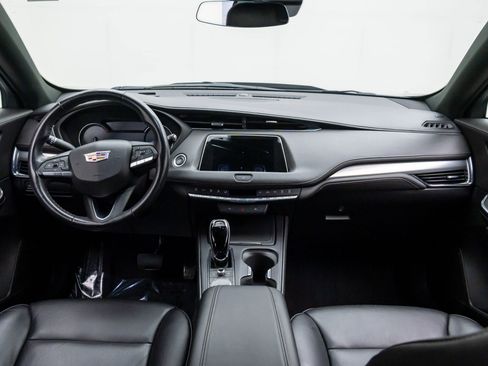 Certified 2023 Cadillac XT4 Premium Luxury image 11