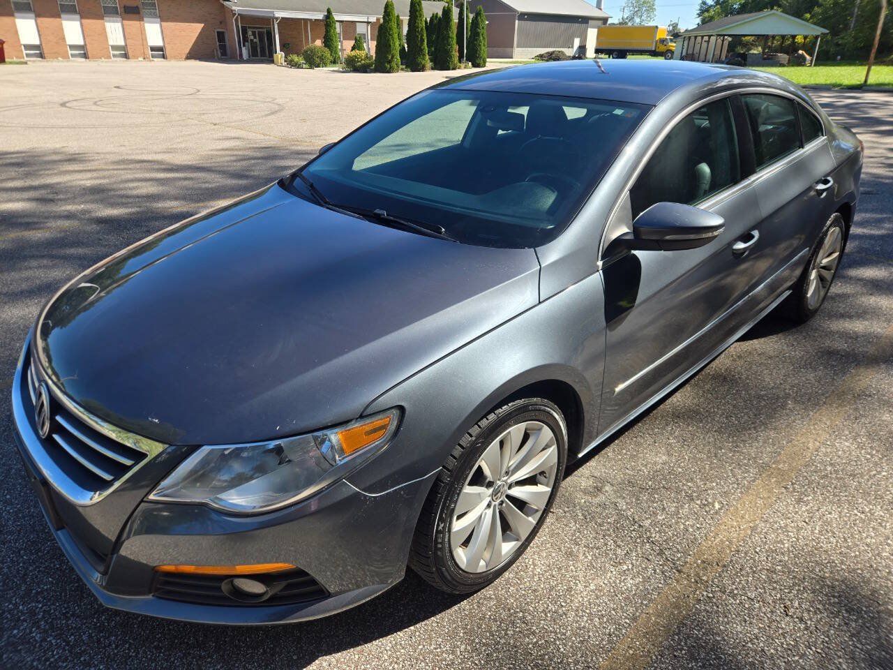 Used 2010 Volkswagen CC Sport FWD image 3