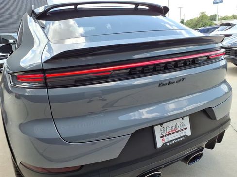 Certified 2024 Porsche Cayenne Turbo GT AWD/4WD image 12