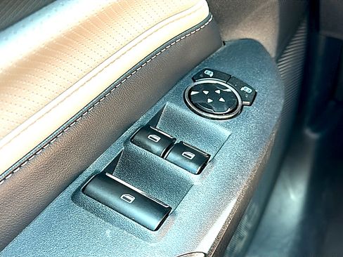 Used 2024 Ford Mustang Premium RWD image 30