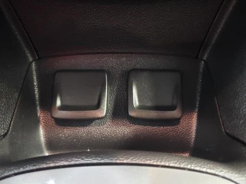 Used 2017 Chevrolet Cruze LT FWD image 23