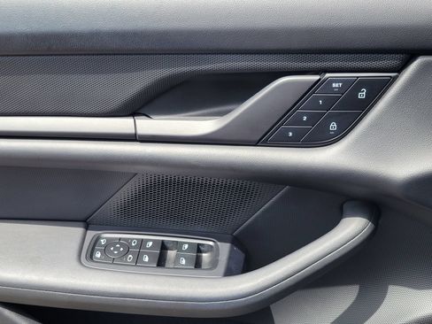 Certified 2023 Porsche Taycan w/ Premium Package RWD image 23