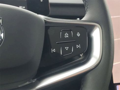 New 2025 Volvo EX90 Plus image 23