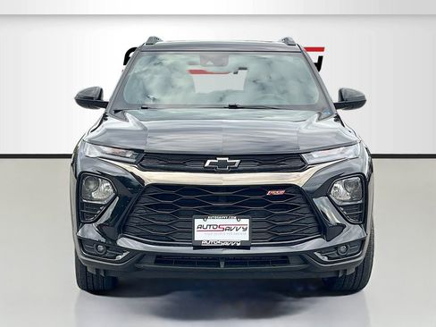 Used 2022 Chevrolet TrailBlazer RS w/ Sun and Liftgate Package AWD/4WD image 2