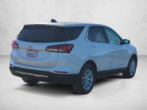 Used 2024 Chevrolet Equinox LT AWD/4WD image 5