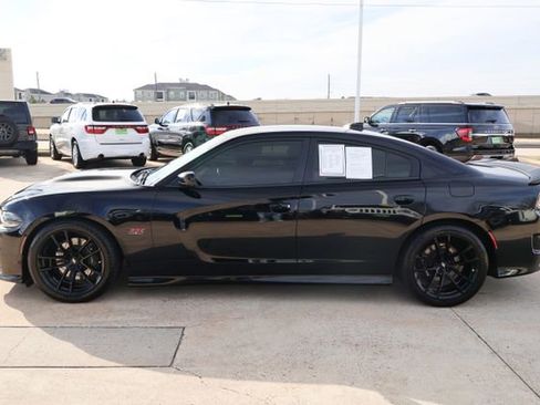 Used 2019 Dodge Charger Scat Pack image 4