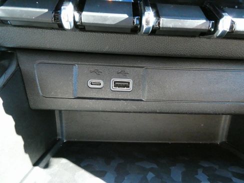 Certified 2024 GMC Canyon Elevation w/ Trailering Package image 24