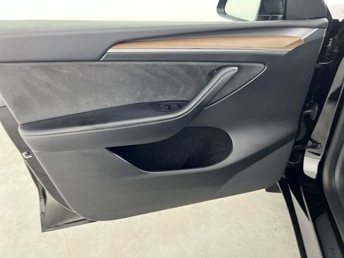 Used 2022 Tesla Model Y Performance AWD/4WD image 21