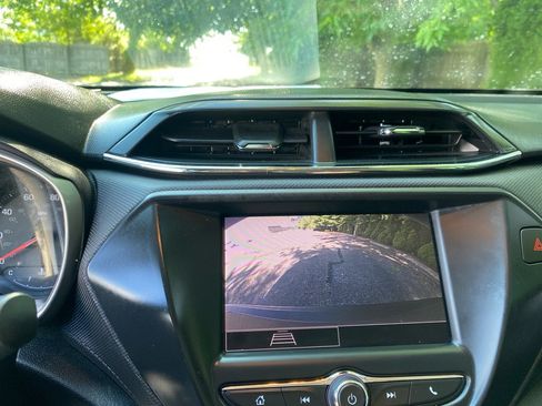 Used 2022 Chevrolet TrailBlazer LS FWD image 14