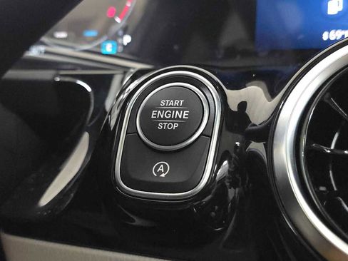 Certified 2026 Mercedes-Benz GLA 250 4MATIC image 36