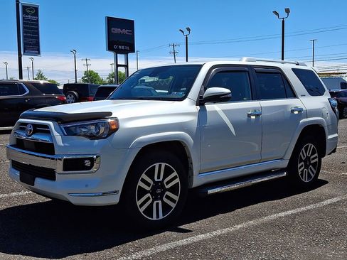 Used 2021 Toyota 4Runner Limited AWD/4WD image 2