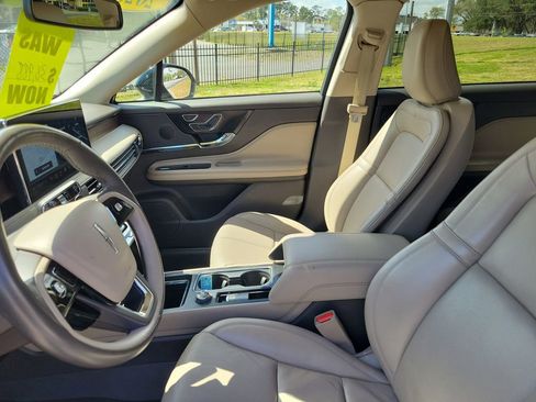 Used 2023 Lincoln Corsair Reserve w/ Jet Appearance Package FWD image 12