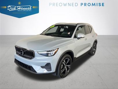 Used 2025 Volvo XC40 B5 Core