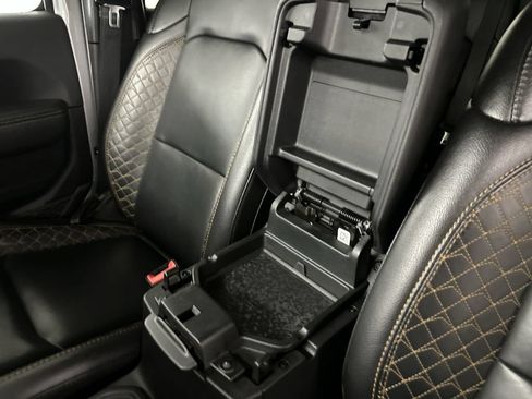 Used 2021 Jeep Wrangler Unlimited Sahara AWD/4WD image 58
