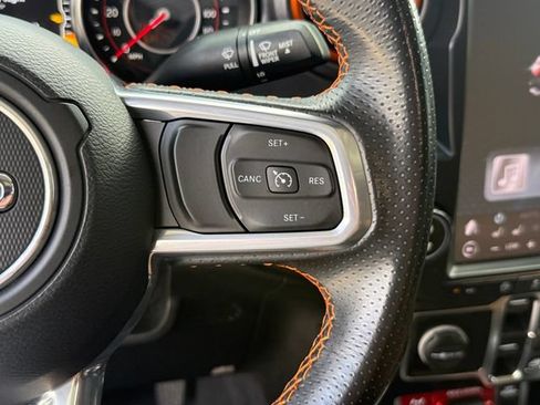 Used 2021 Jeep Gladiator Mojave AWD/4WD image 14