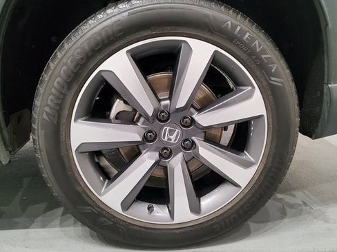 Used 2025 Honda Pilot Elite image 44