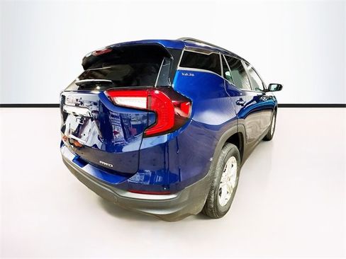 Used 2022 GMC Terrain SLE w/ Driver Convenience Package image 7