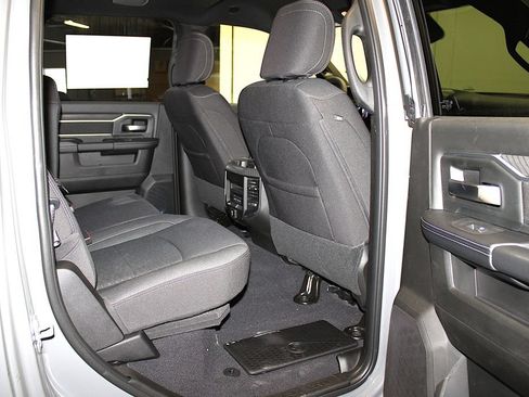 New 2026 RAM 2500 Big Horn AWD/4WD image 36