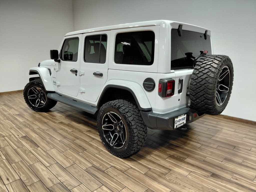 Used 2019 Jeep Wrangler Unlimited Sahara AWD/4WD image 19