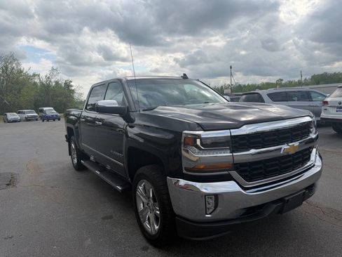 Used 2018 Chevrolet Silverado 1500 LT w/ All Star Edition image 4