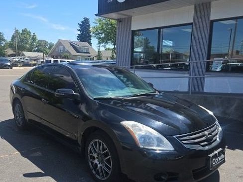 Used 2010 Nissan Altima 2.5 SL w/ SL Pkg FWD image 1