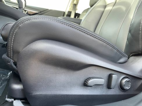 Certified 2025 Subaru Outback Touring image 29