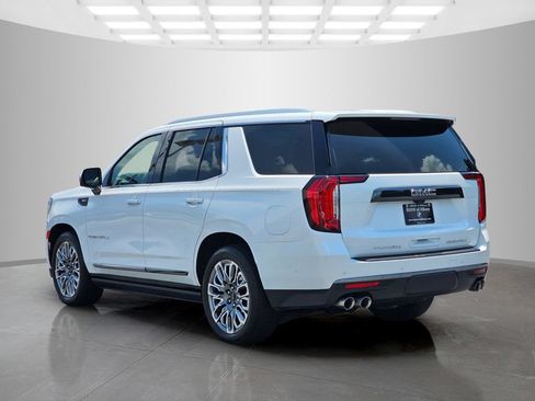 Used 2023 GMC Yukon Denali Ultimate AWD/4WD image 4