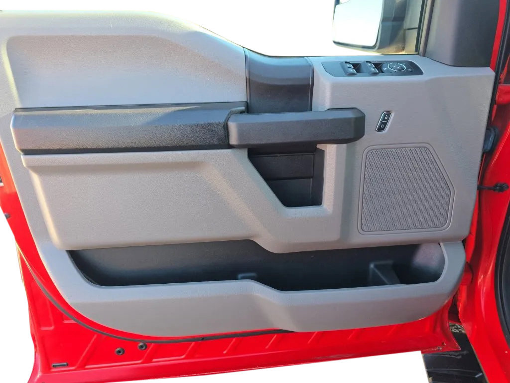 Used 2018 Ford F150 XL w/ Equipment Group 101A Mid AWD/4WD image 13