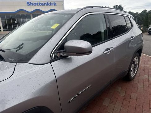 Used 2021 Jeep Compass Limited FWD image 5