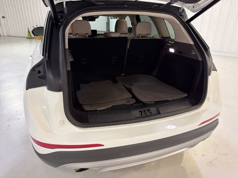Used 2023 Lincoln Corsair FWD w/ Equipment Group 101A image 27