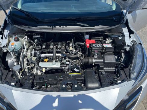 Used 2025 Nissan Versa SV FWD image 27