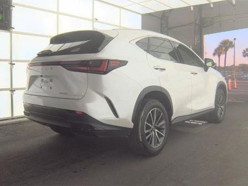 Used 2024 Lexus NX 250 FWD w/ Towing Package (2000 Lbs) image 2