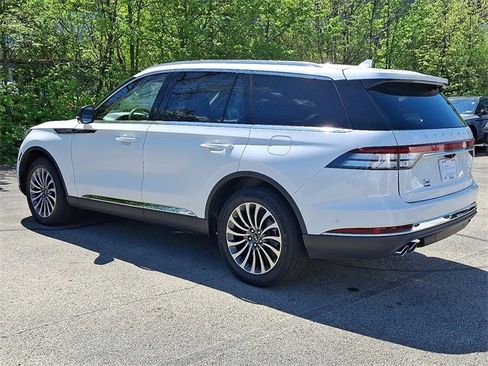 Certified 2023 Lincoln Aviator Reserve w/ Equipment Group 201A AWD/4WD image 4