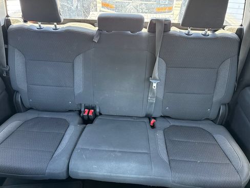 Used 2021 Chevrolet Silverado 1500 LT RWD image 14