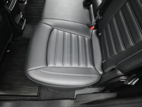 Certified 2024 Ford Edge SEL w/ Convenience Package image 23