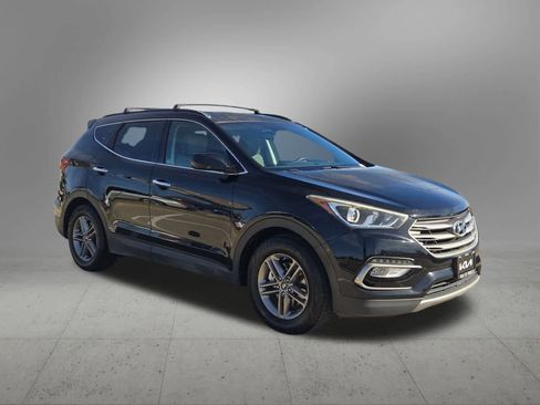 Used 2017 Hyundai Santa Fe Sport image 8