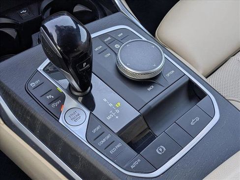 Certified 2022 BMW 430i Convertible w/ Convenience Package image 12