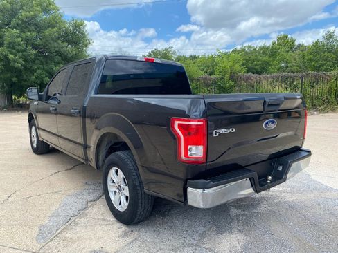 Used 2015 Ford F150 XLT image 5