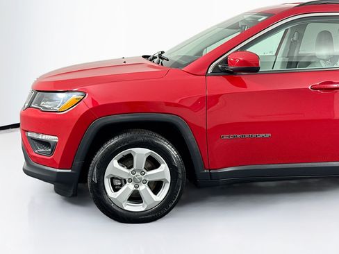 Used 2021 Jeep Compass Latitude FWD image 40