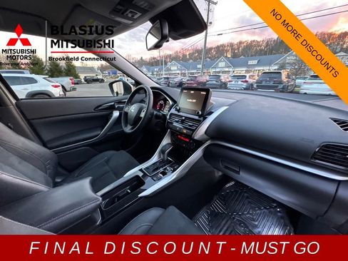 Used 2023 Mitsubishi Eclipse Cross SE image 18