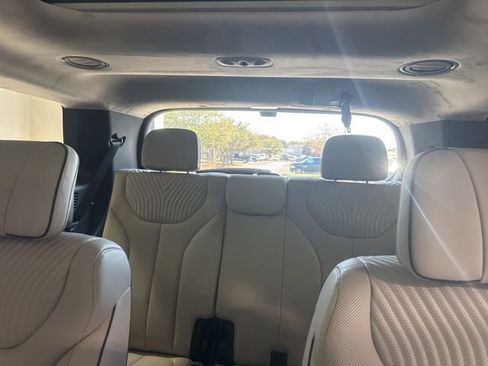Used 2023 Hyundai Palisade Calligraphy image 21